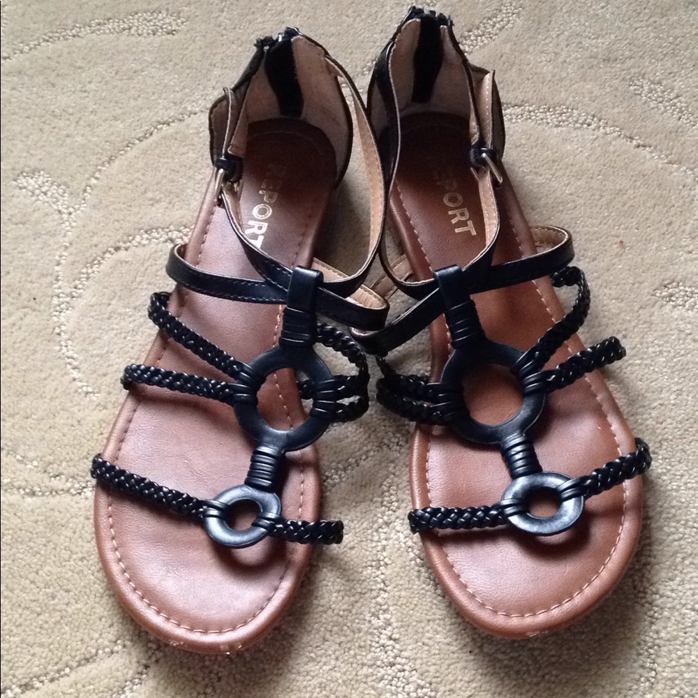 Sandles